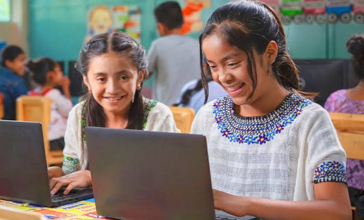 contribuyendo a la educación